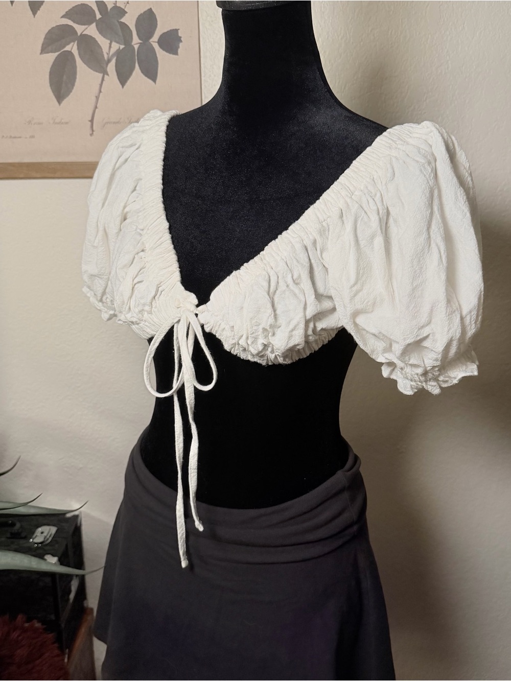 White Tie-Front Puff Sleeve Crop Top
